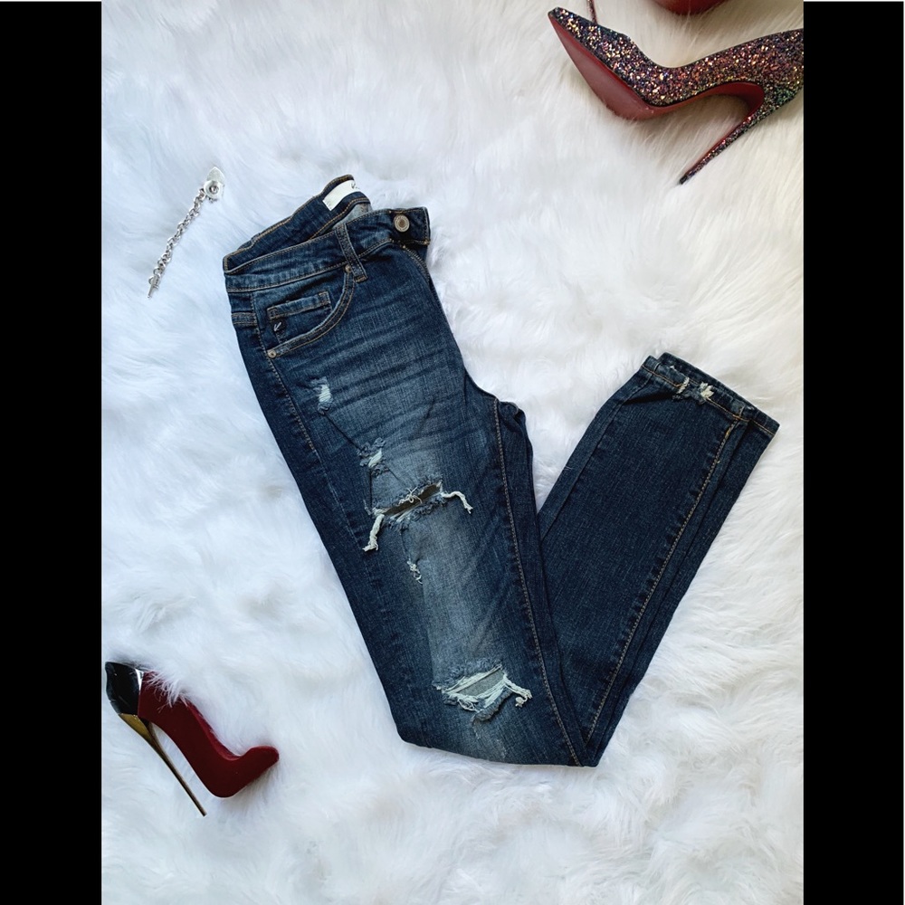 Distressed Skinny Jeans